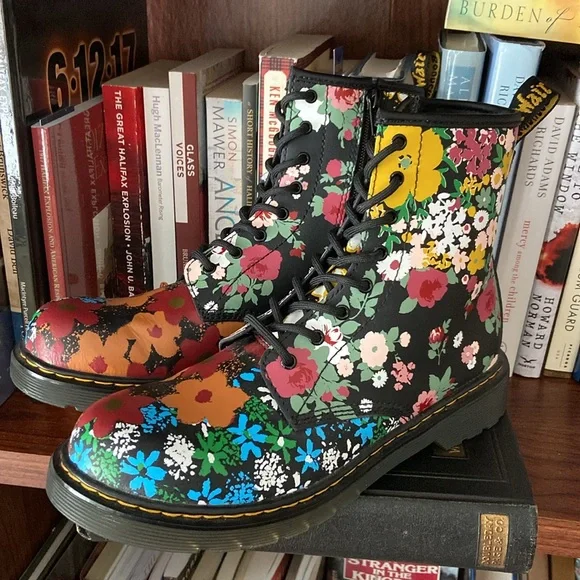 NWOB Dr. Martens 1460 Y Floral Mash Up Boot Youth Size 7 - Picture 4 of 16